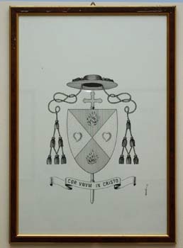 E_B0099a.jpg - Vento T., Stemma del vescovo Angelo Ficarra, dipinto inchiostro di china su cartone, sec. XX.